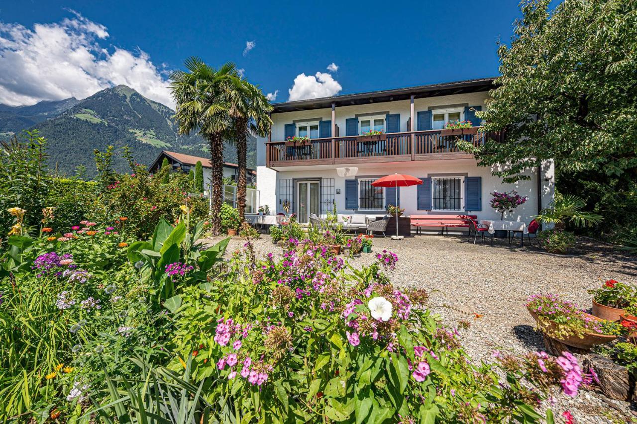 Villa Ladurner Tirolo Exterior foto
